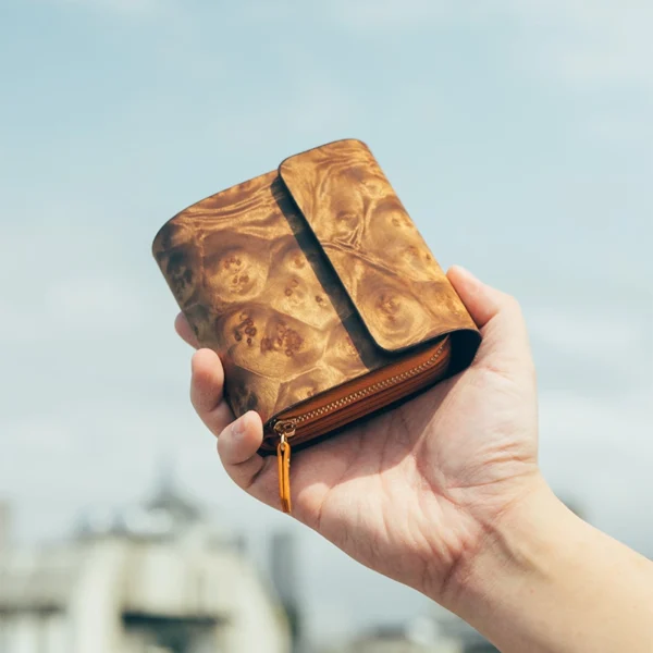 【Small Wallet】Golden Coin Patterned Camphor